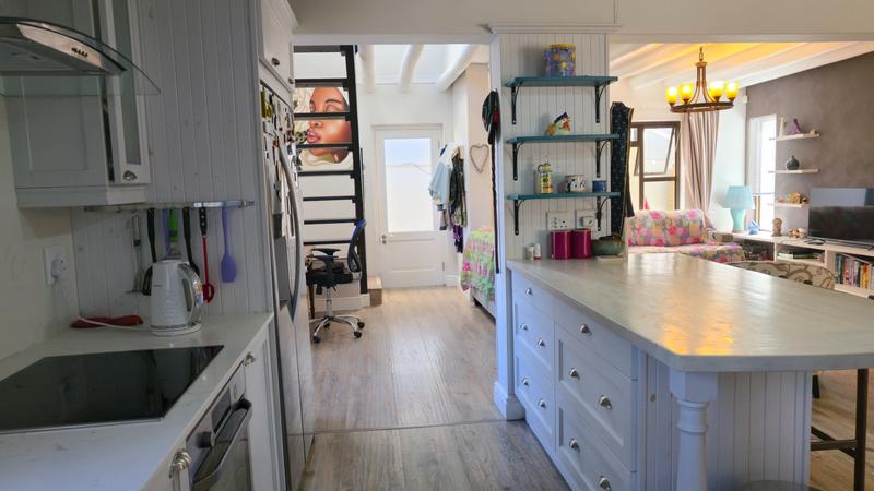 6 Bedroom Property for Sale in Fish Hoek Western Cape